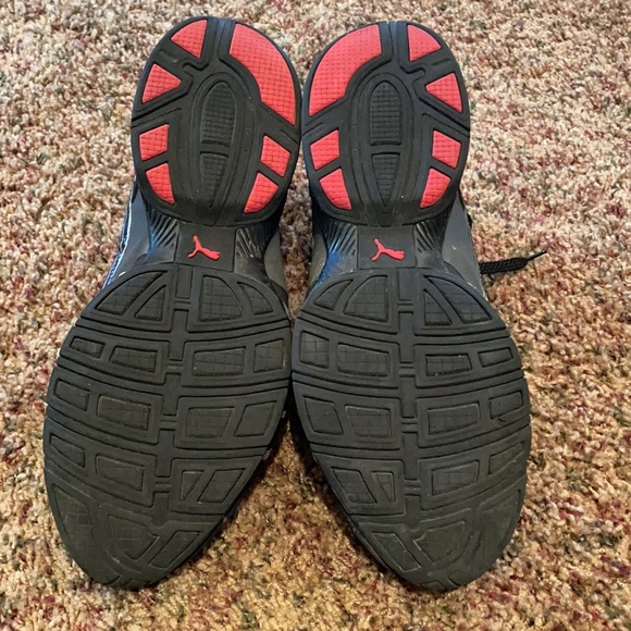 Puma running shoes - men’s - Picture 3 of 7